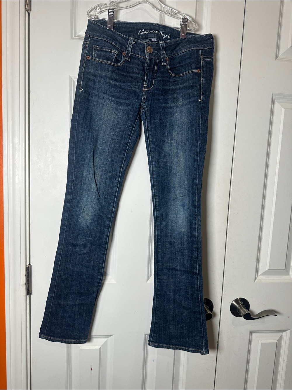 NWOT American Eagle Outfitters Dark Blue Flare Jeans size 2